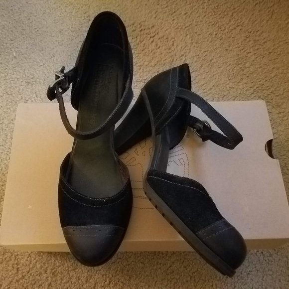 Timberland Shoes - Timberland Earthkeepers Wingate Mary Jane Pumps